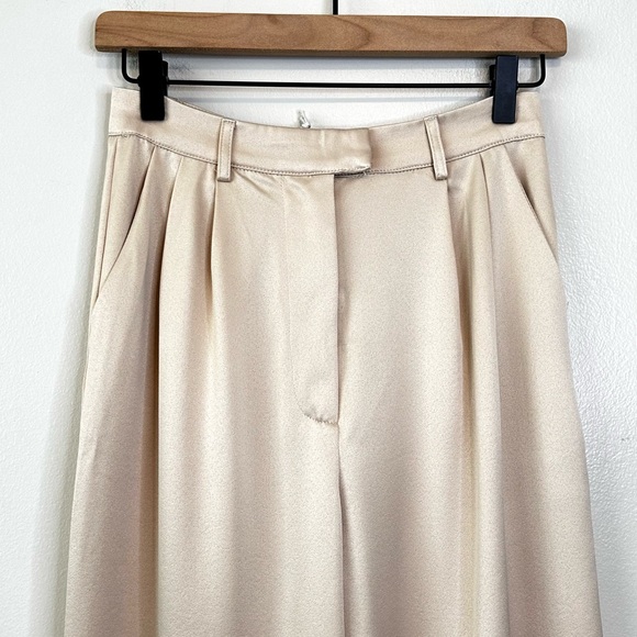 PRINCESS POLLY Amalia Wide Leg High Waisted Satin Trousers Pants in Beige Size 4 - Picture 4 of 14